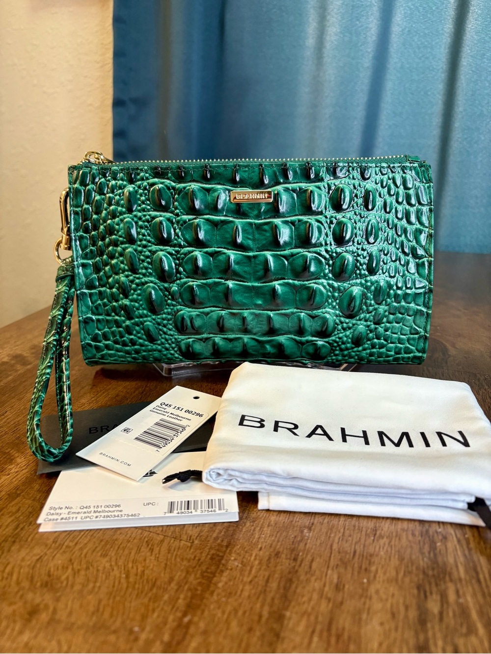 Brahmin EUC Daisy - Emerald - Like New - Back EYE - Rich Green Leather Wristlet - Picture 16 of 16
